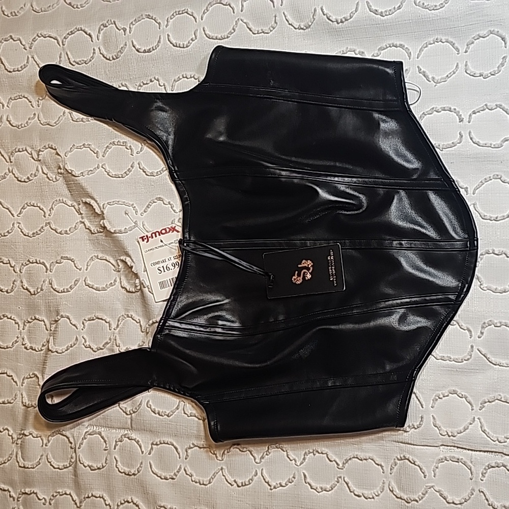 Black crop top